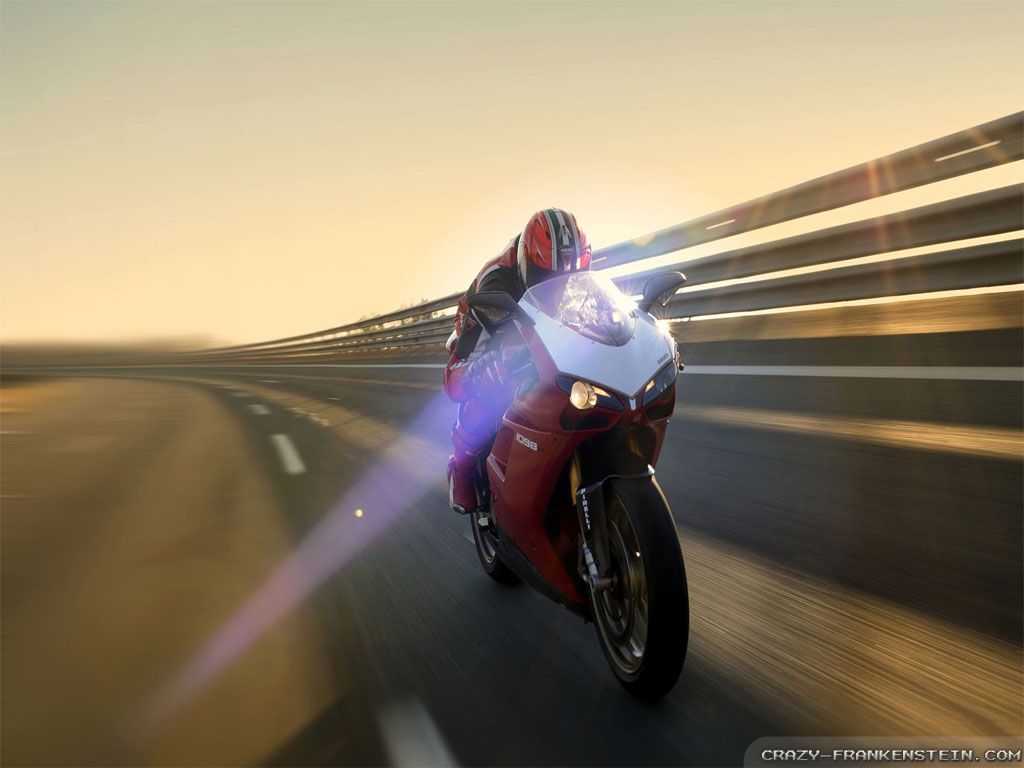Motocicletas fondos de escritorio Yamaha YZFR 1024x768