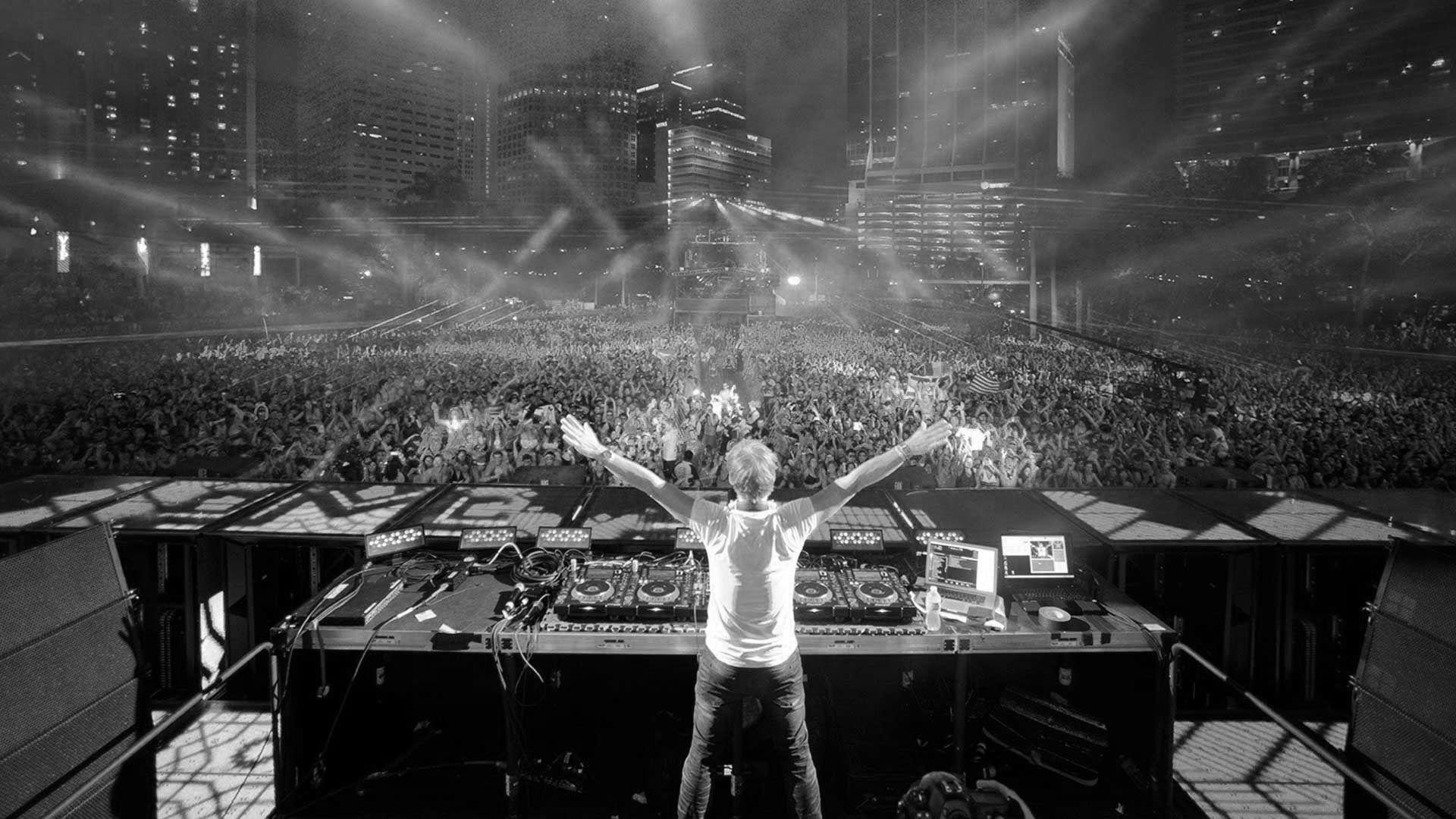 Martin Garrix 2018 Wallpapers