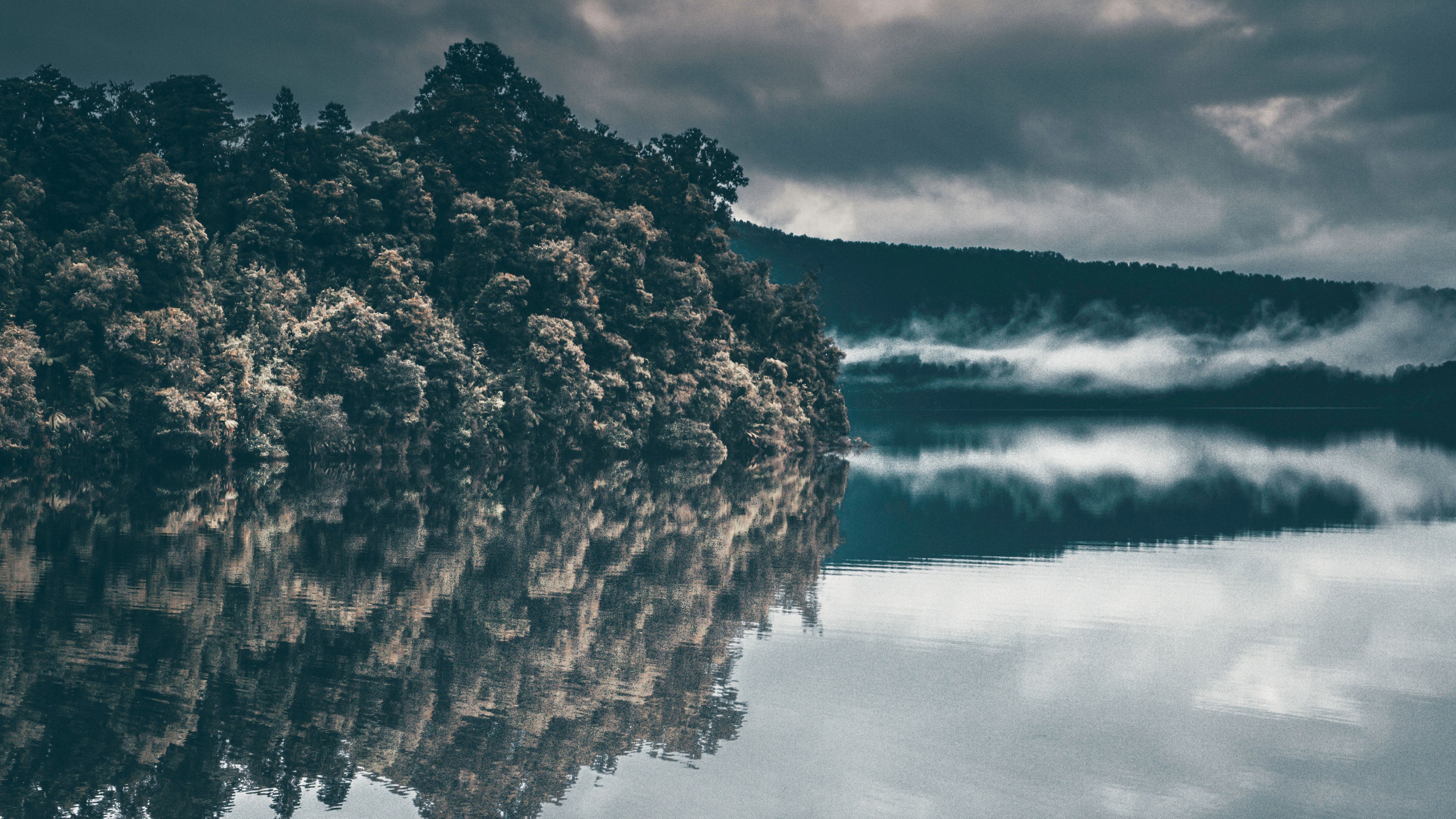 Fondo de pantalla 4k Árboles River Fog Forest 4k 4k-fondos de pantalla, 5k fondos de pantalla