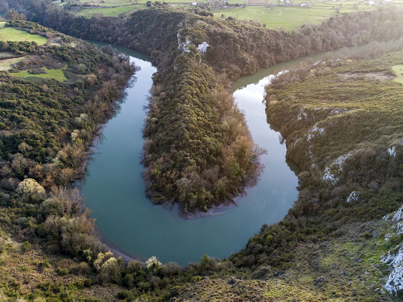 Fondos de Escritorio España Oviedo Asturias Naturaleza Colina Ríos