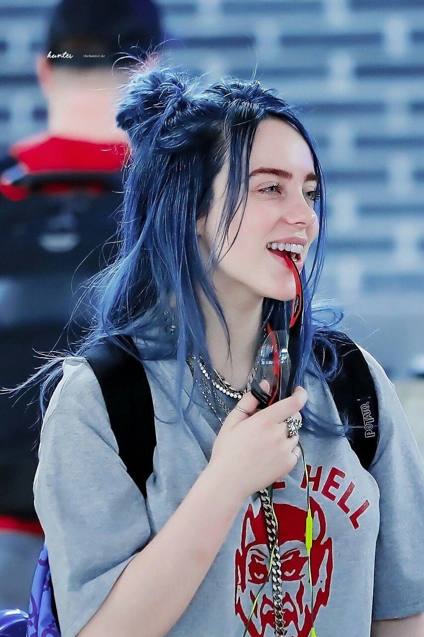 Fondo de pantalla de Billie Eilish 853x1280