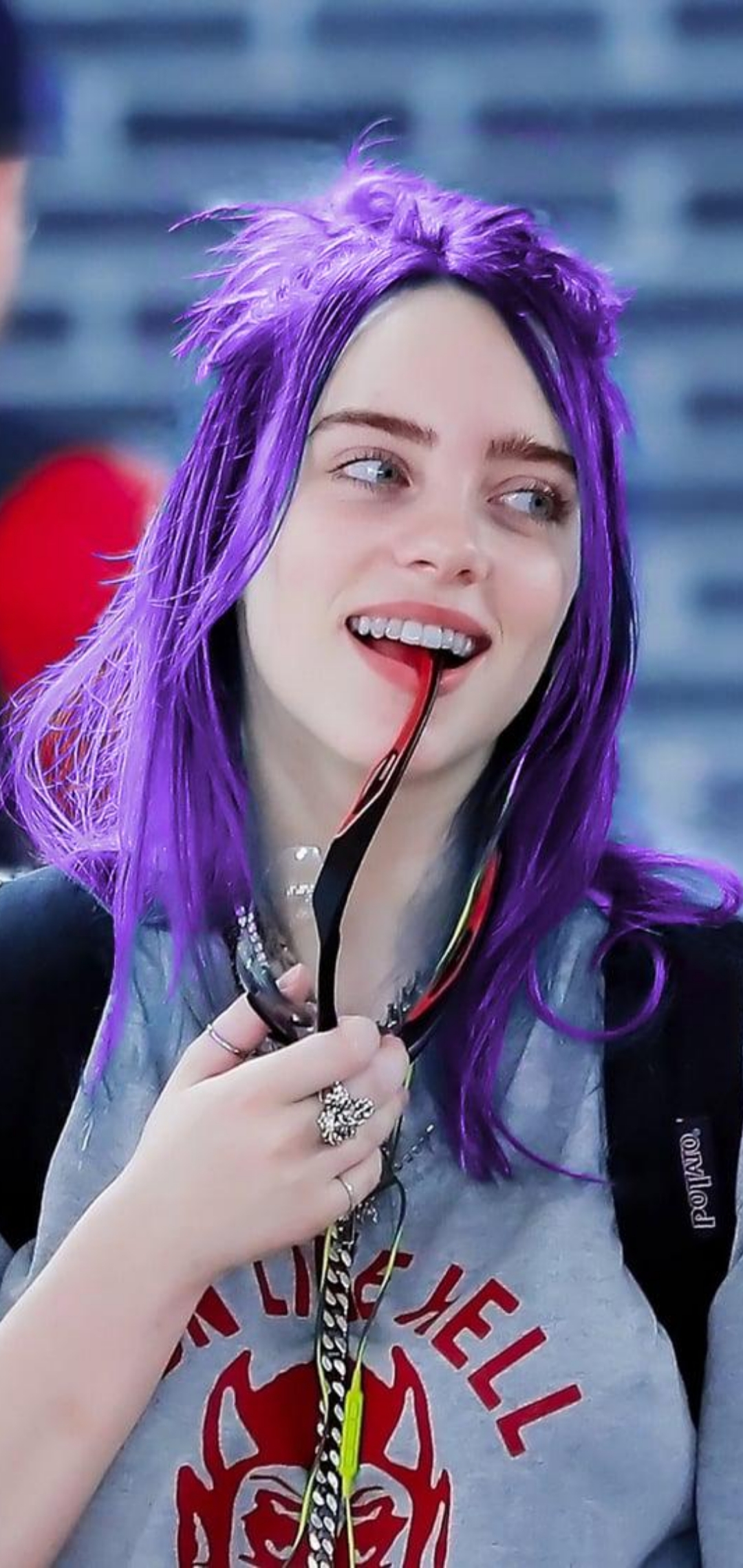 Fondo de pantalla de Billie Eilish 1080x2280