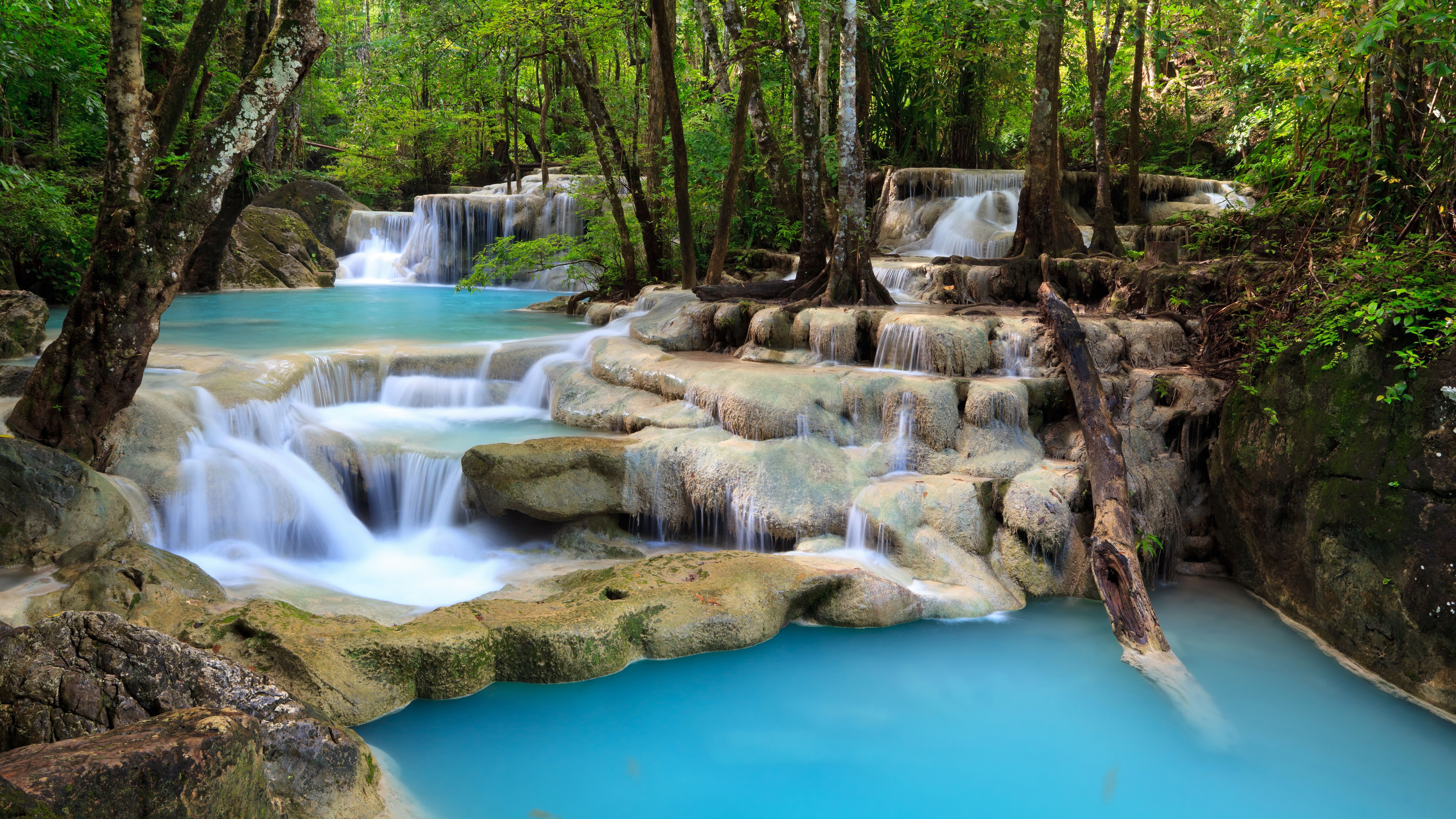 Fondo de pantalla de cascada 7680x4320