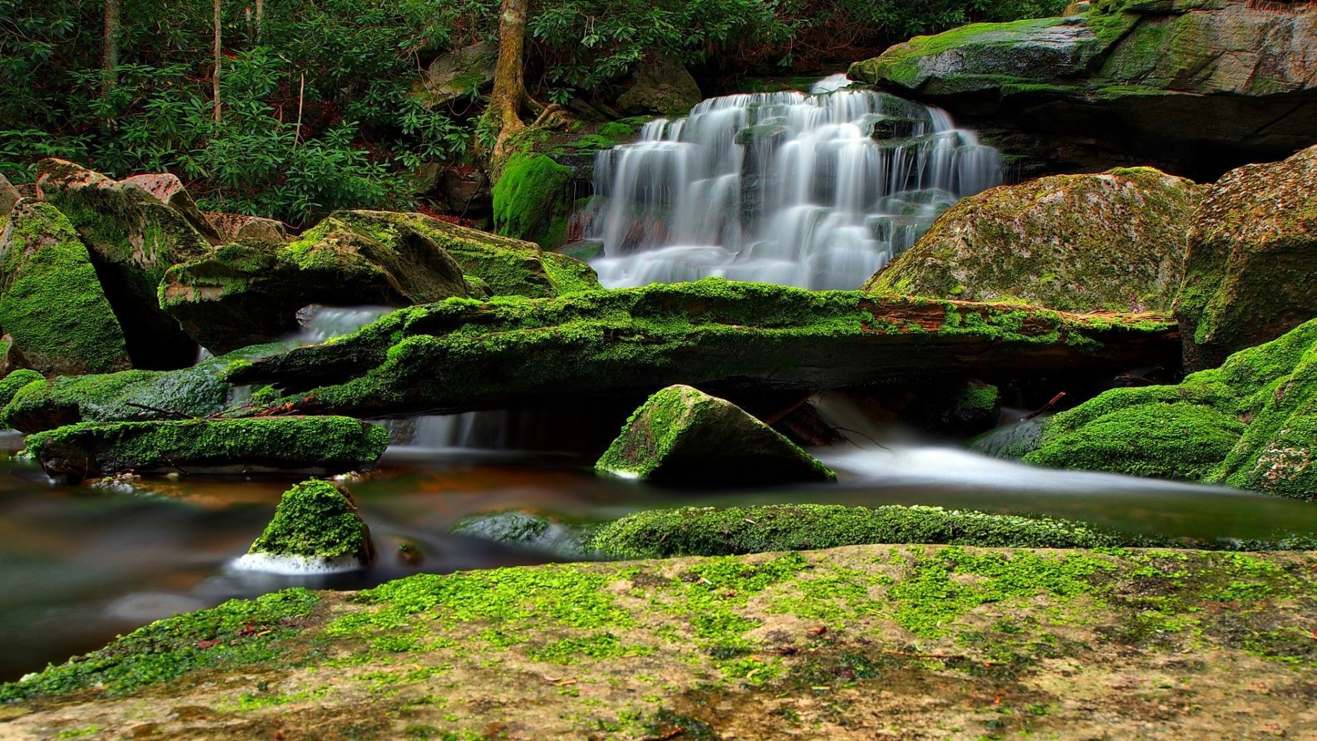 Fondo de pantalla de cascada 1920x1080