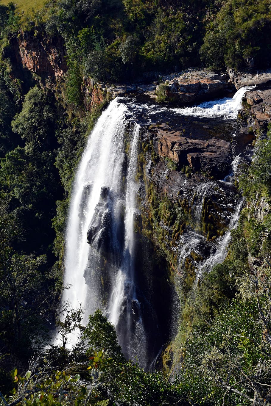 Fondo de pantalla de cascada 910x1365