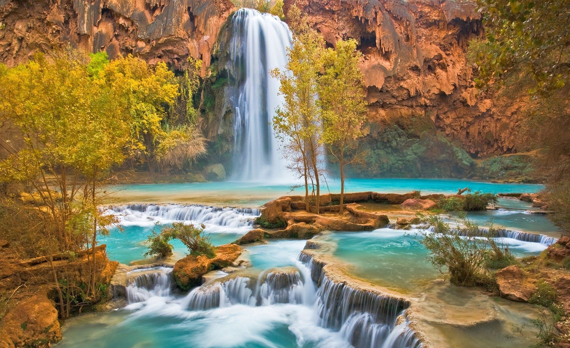 Fondo de pantalla de cascada 1920x1173
