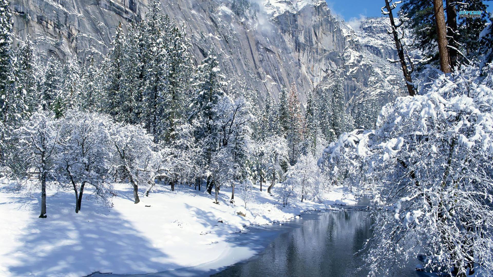 Fondos de Montañas Nevadas - Cueva Wallpaper