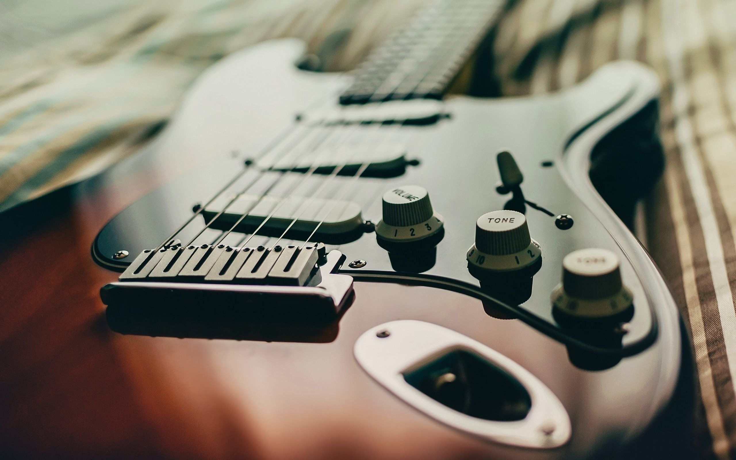 Fondo de pantalla de instrumento 2560x1600