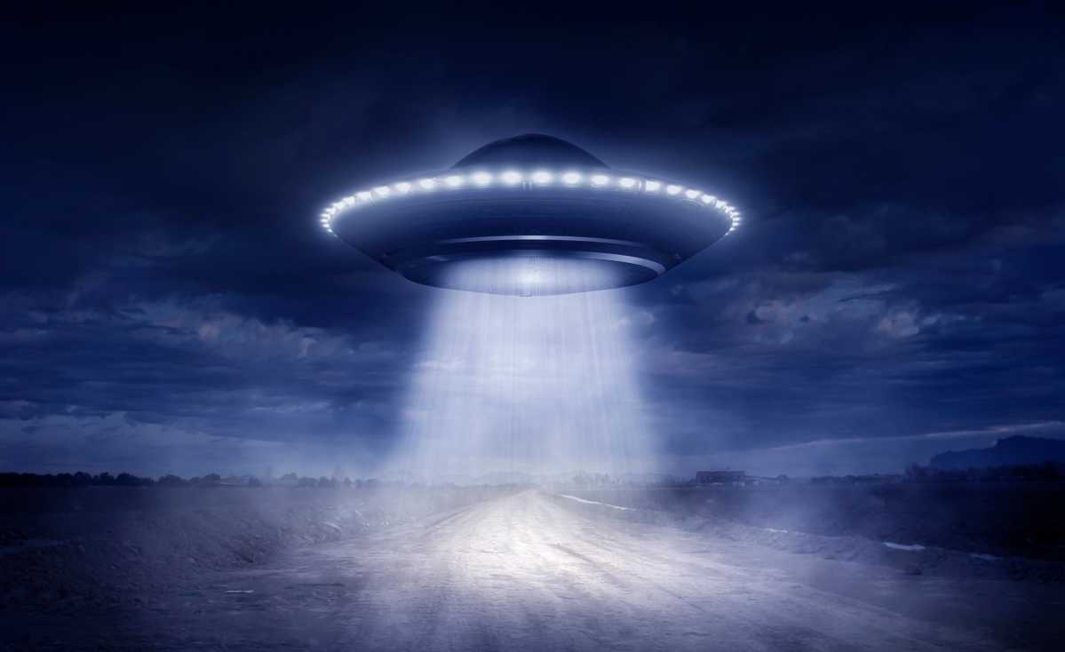 Fondo de pantalla de ovni 1199x734