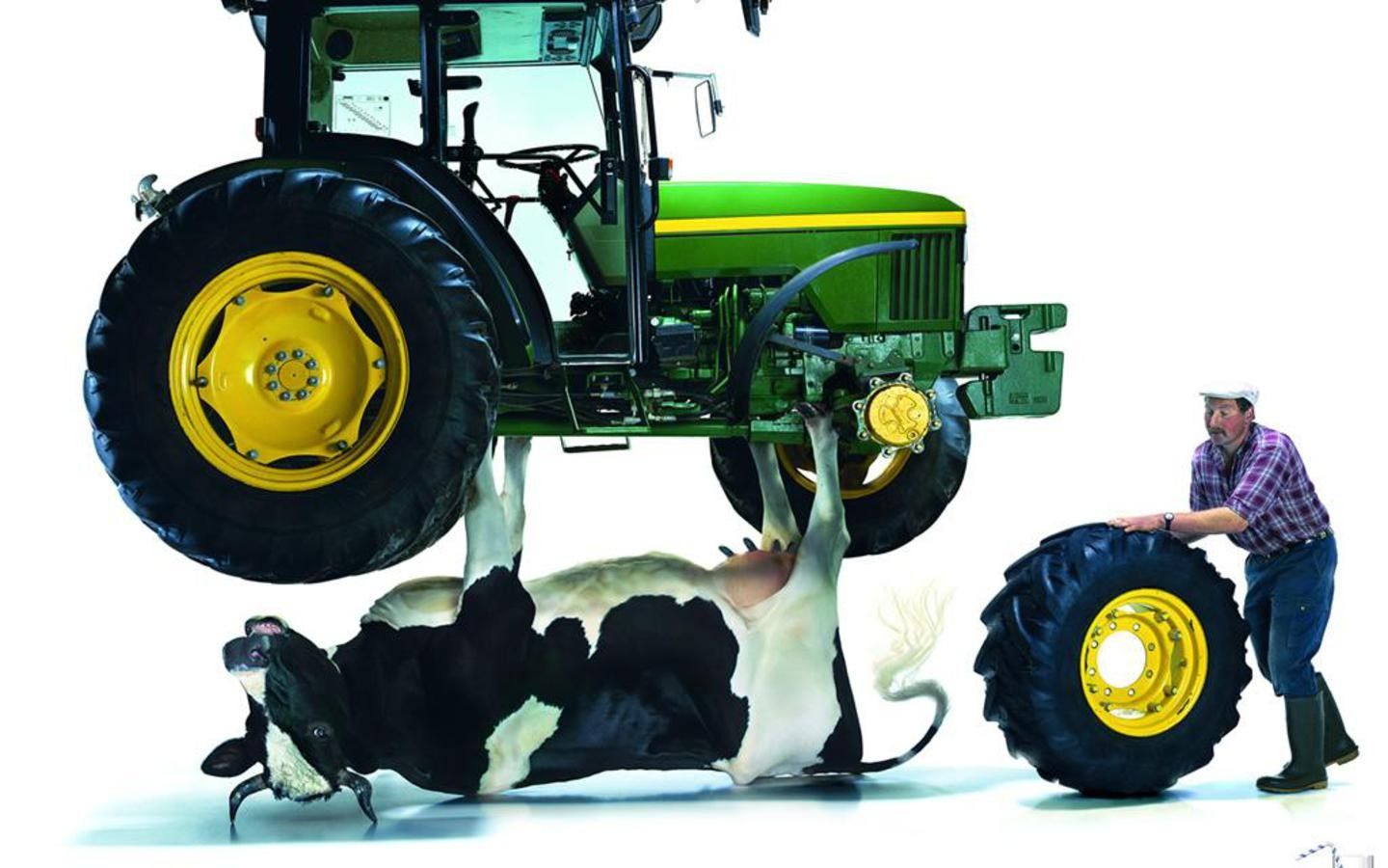 73+] Fondo de pantalla de Tractor