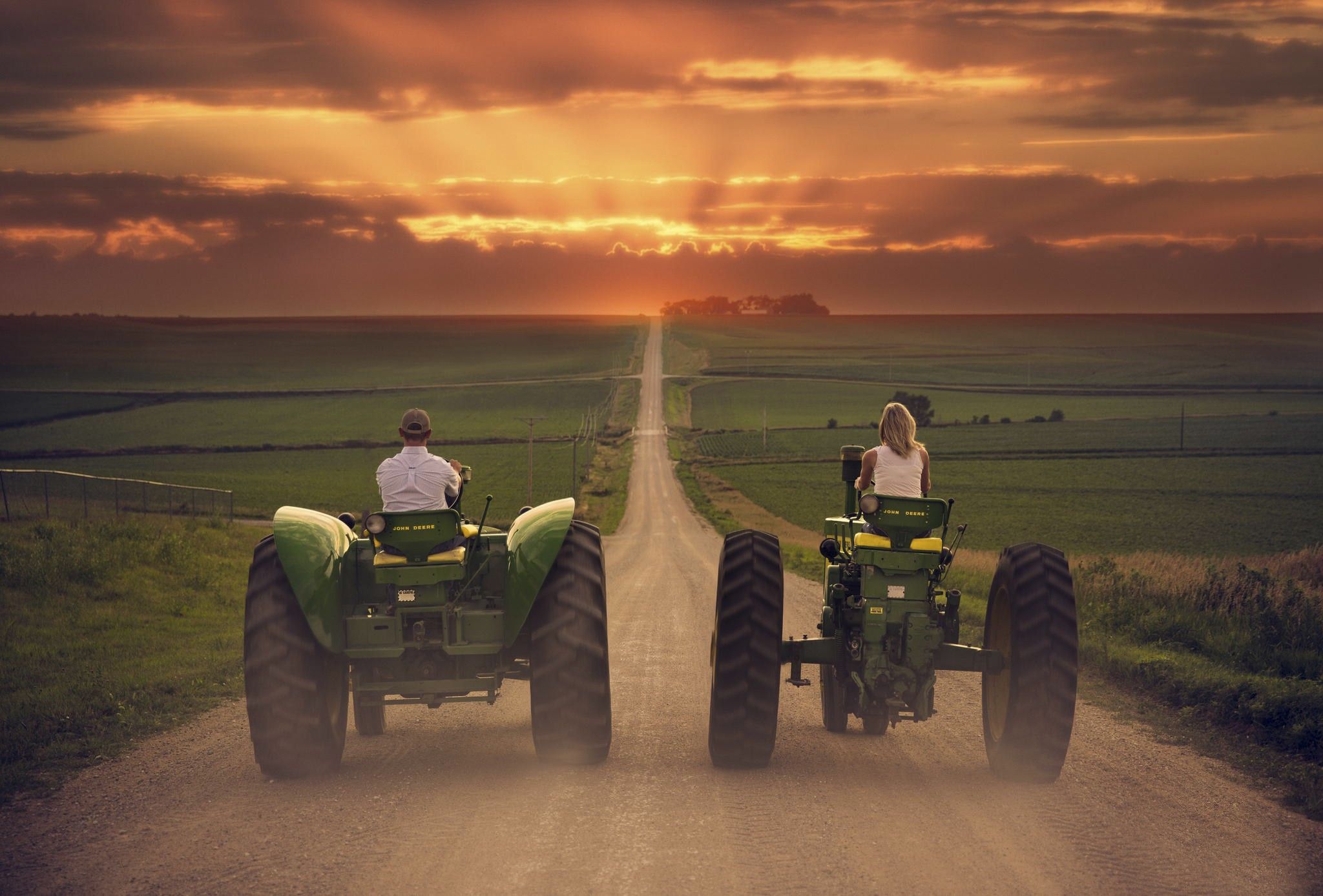 Fondos de pantalla: paisaje, puesta de sol, vehículo, campo, amanecer, tarde