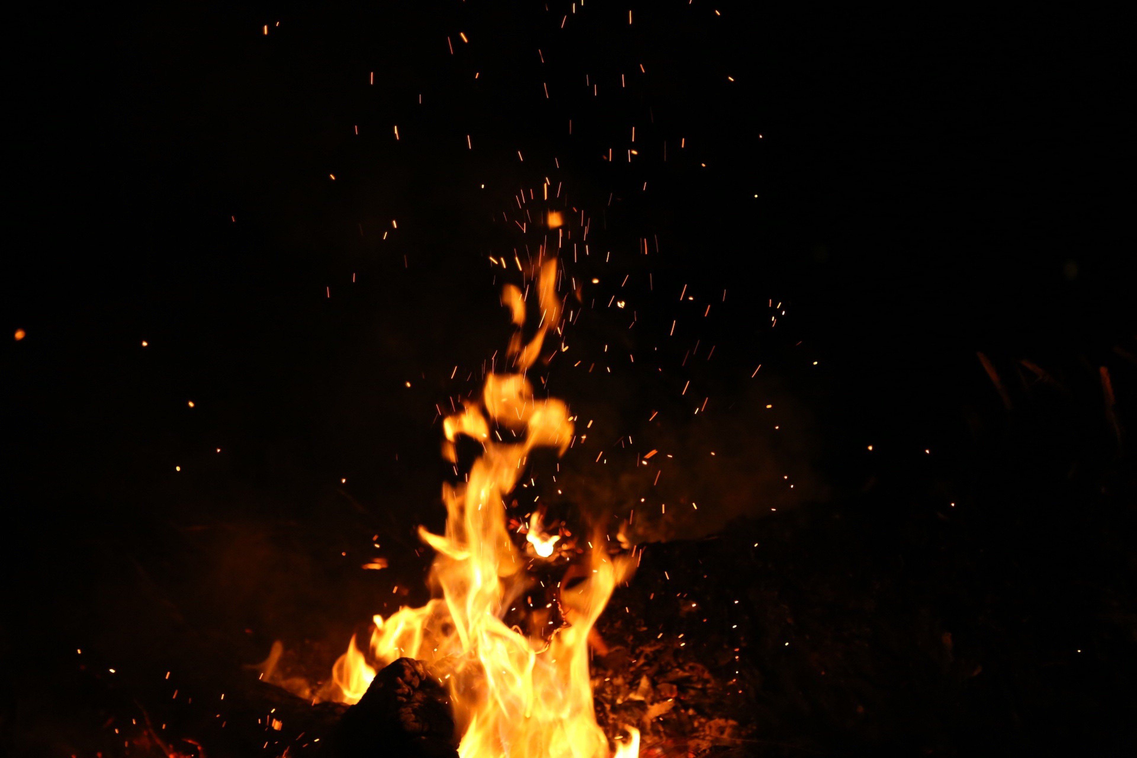 3840x2560 px Burning Dark fire Fireplace Fondos de pantalla de alta calidad