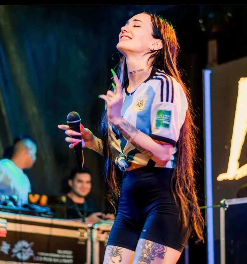 Fondo de pantalla de  1023x1095