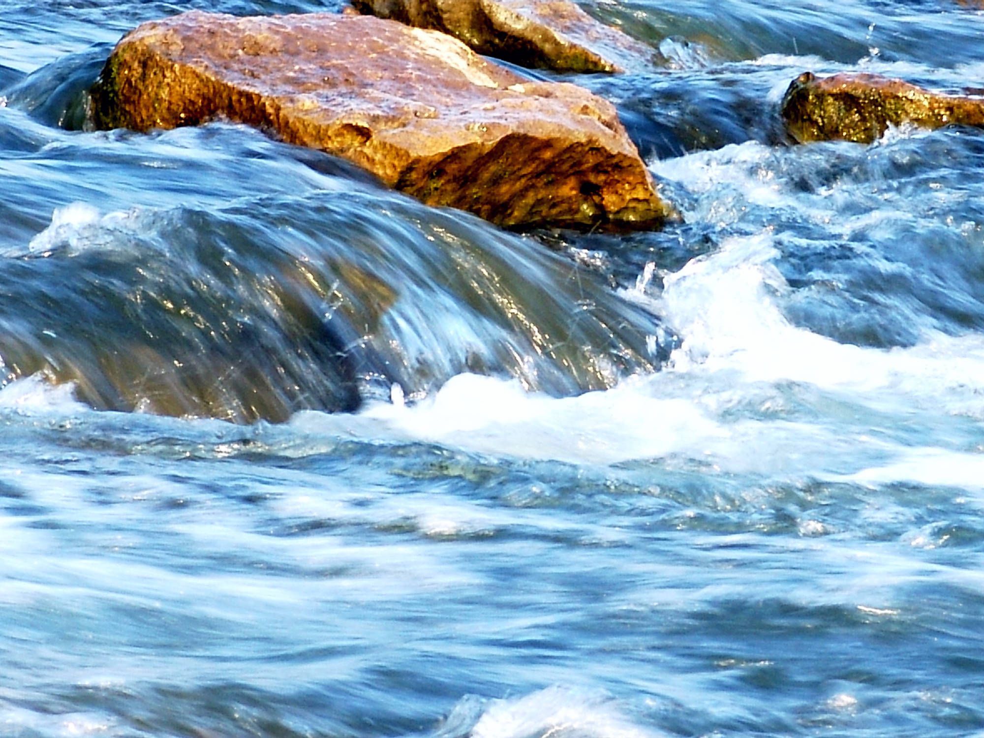 0483 - fondos de pantalla de agua en movimiento | woodenboxlwp