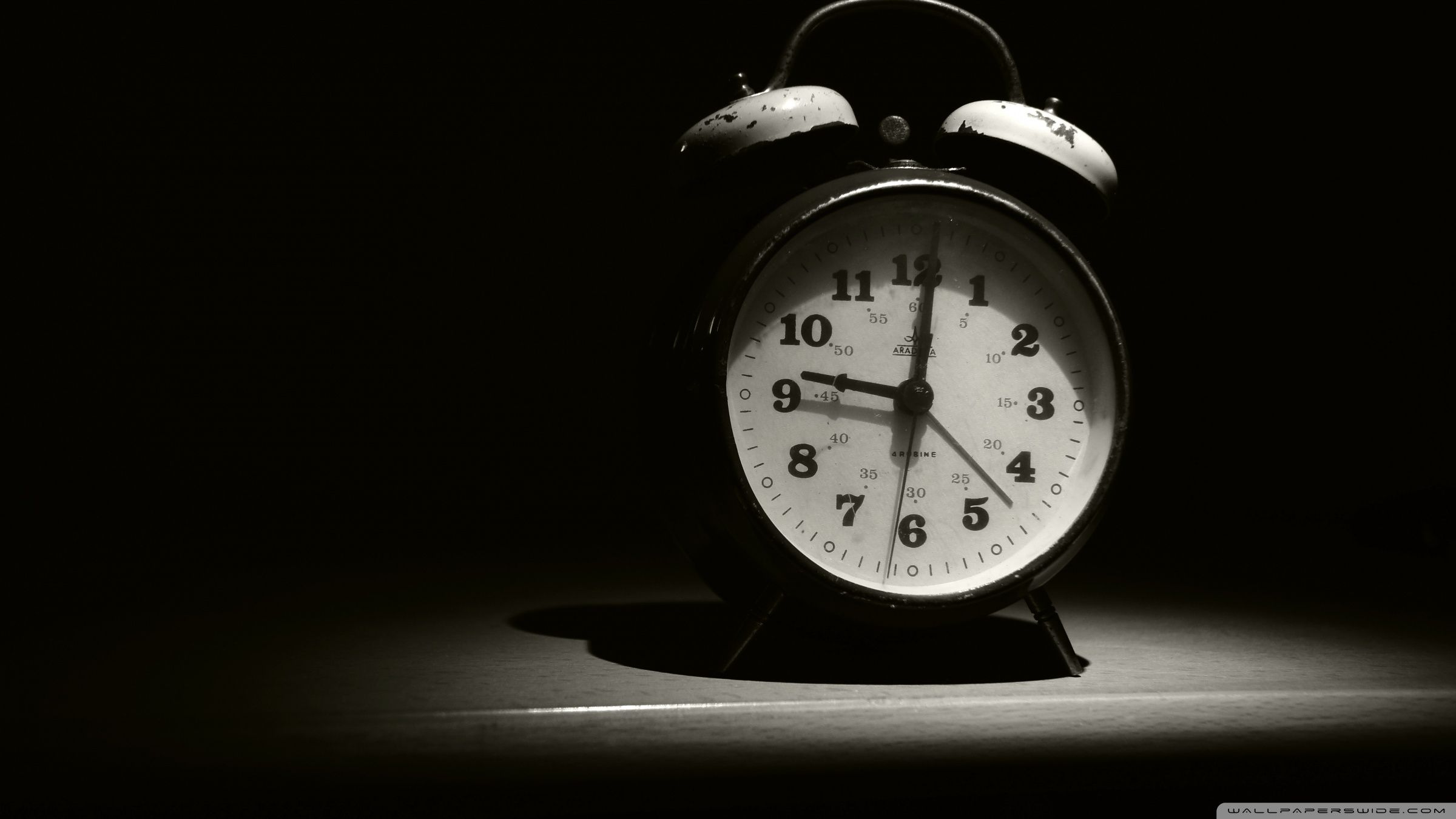 Reloj Wallpaper 12 - 2400 X 1350 | stmed.net