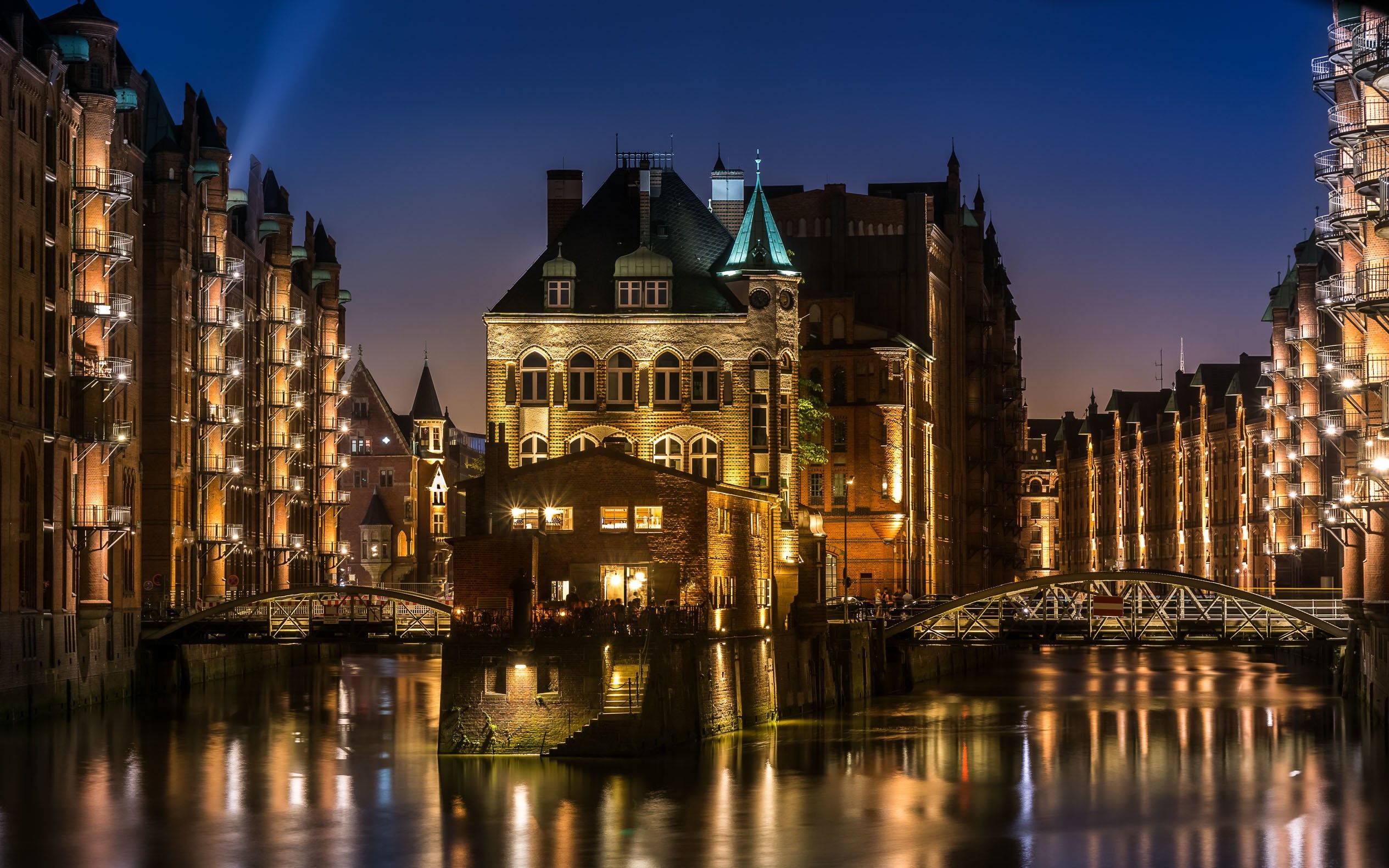 Speicherstadt Night View Germany Fondo de pantalla | HD Wallpapers
