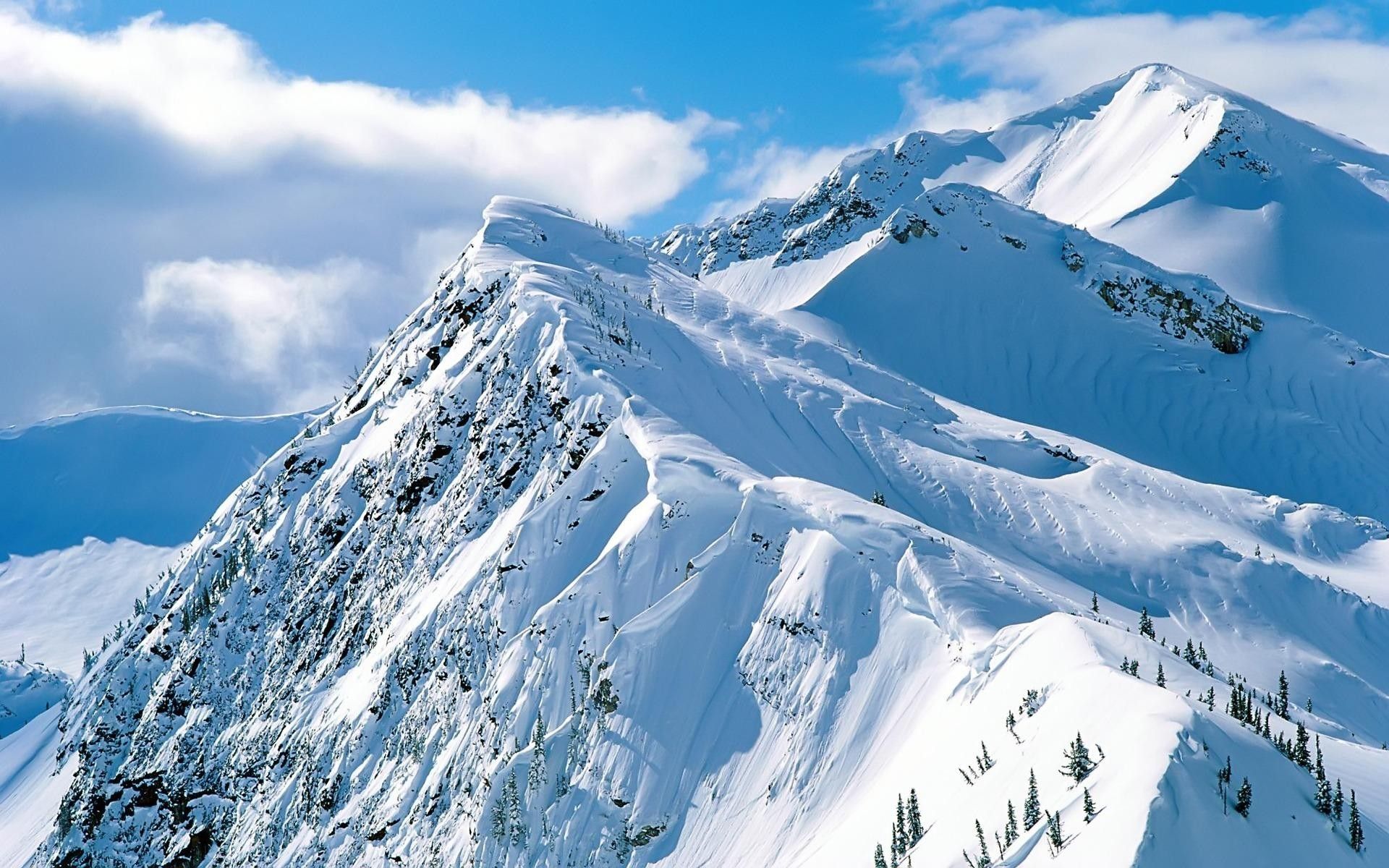 25 hermosos fondos de pantalla de montañas y ríos