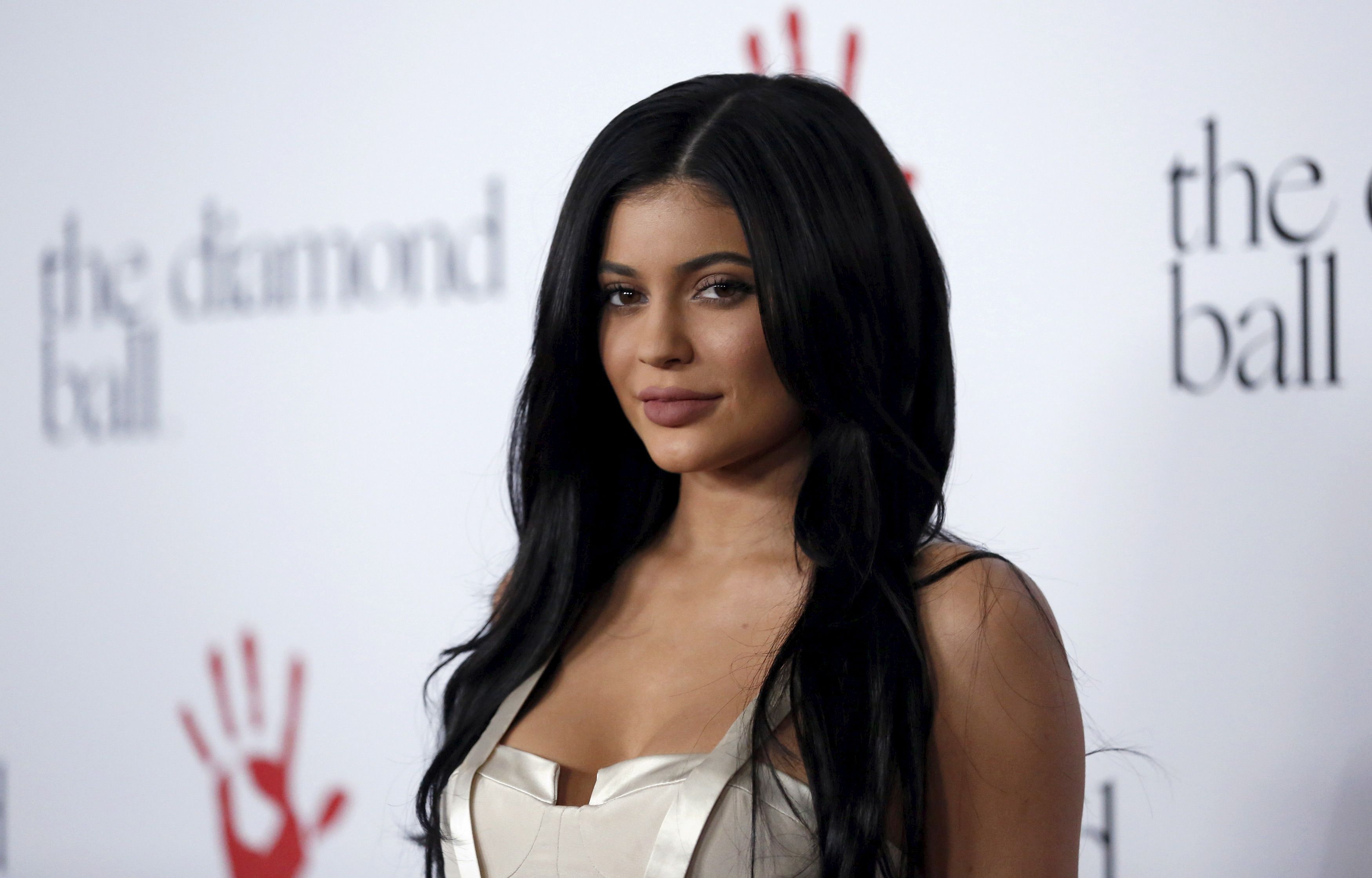 Kylie Jenner 4K Widescreen Desktop Wallpaper 1296 3500x2241 px