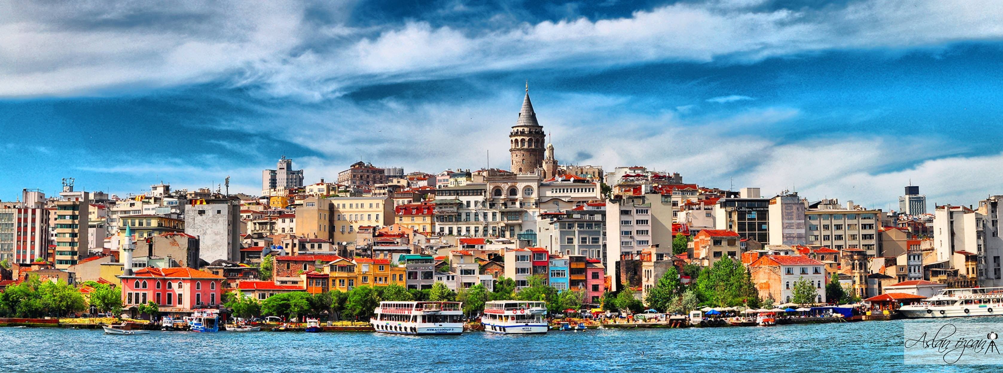 Fondo de pantalla de Estambul 3355x1250