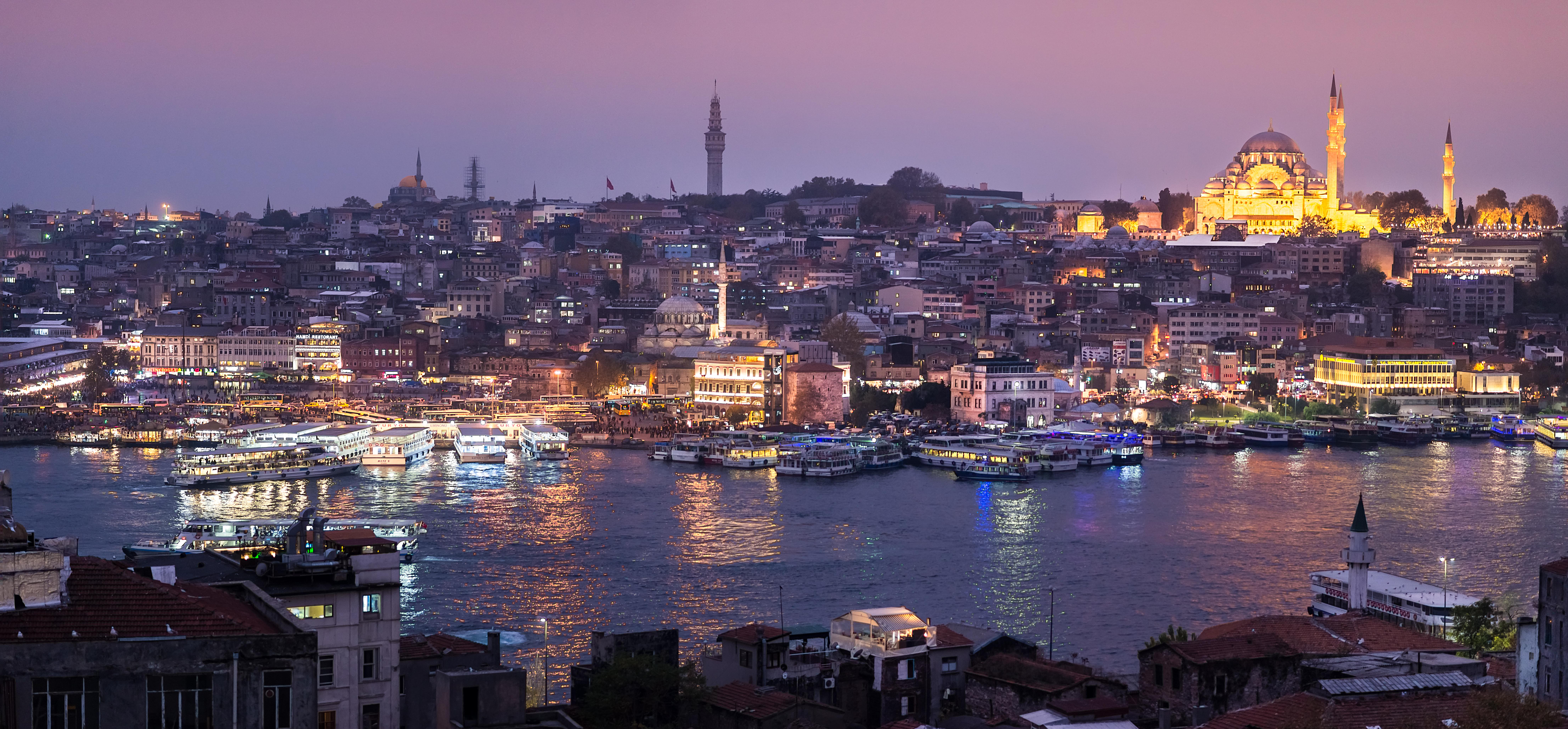 Fondo de pantalla de Estambul 8849x4111