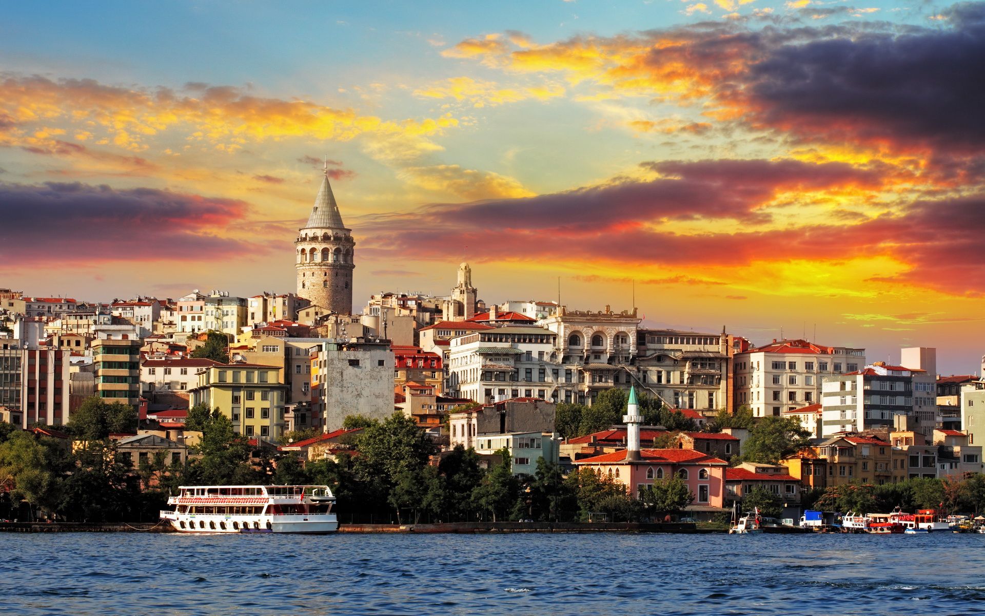 Fondo de pantalla de Estambul 1920x1200