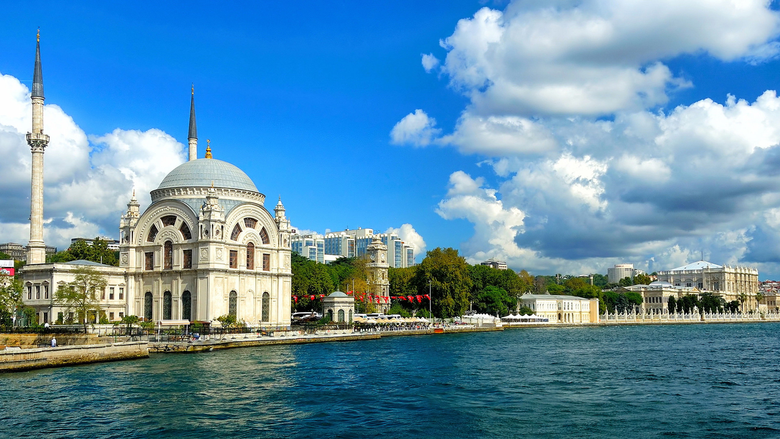 Fondo de pantalla de Estambul 2560x1440