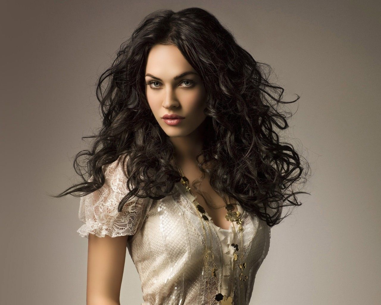 Fondo de pantalla de Megan Fox 1280x1024