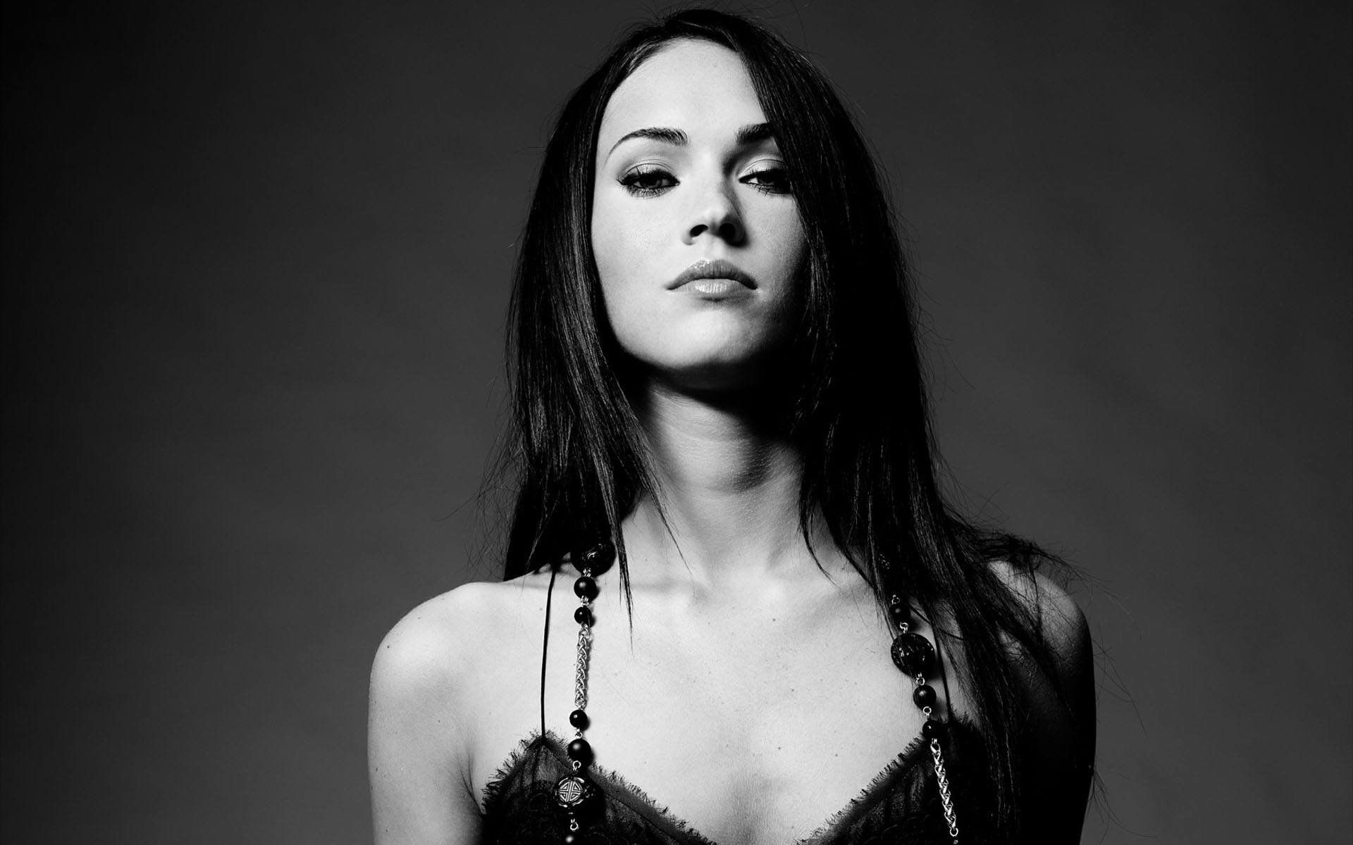 Fondo de pantalla de Megan Fox 1920x1200