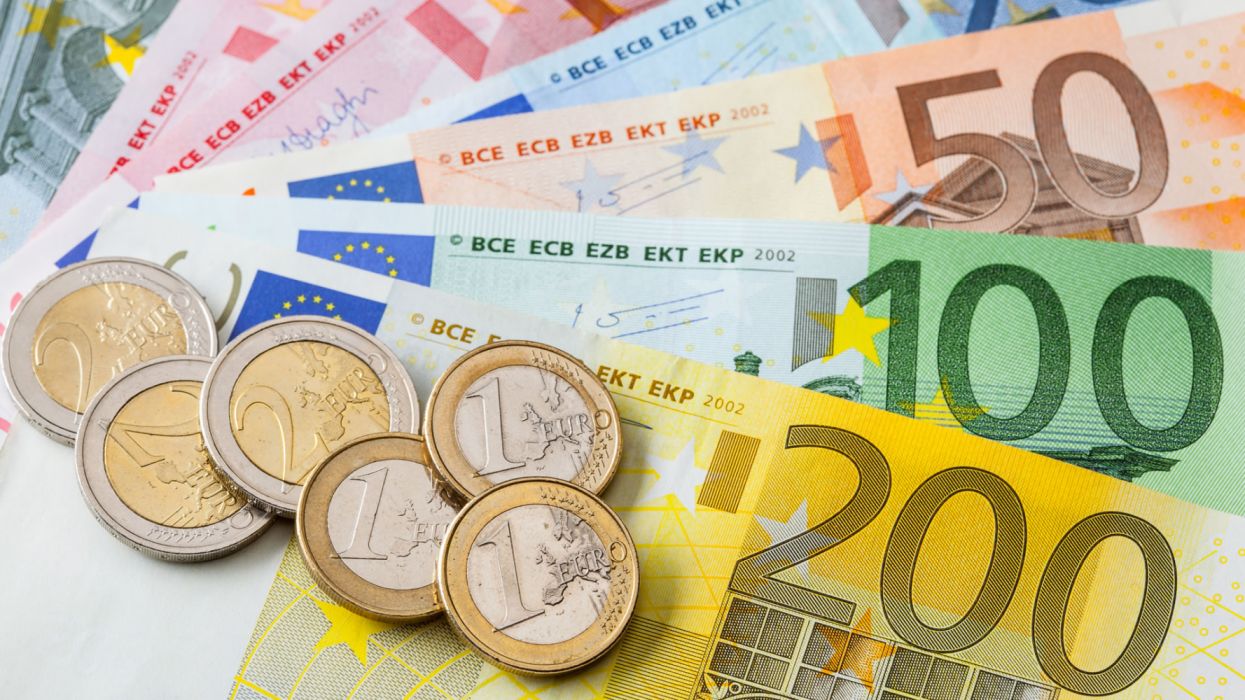 Fondo de pantalla de Dinero 1245x700