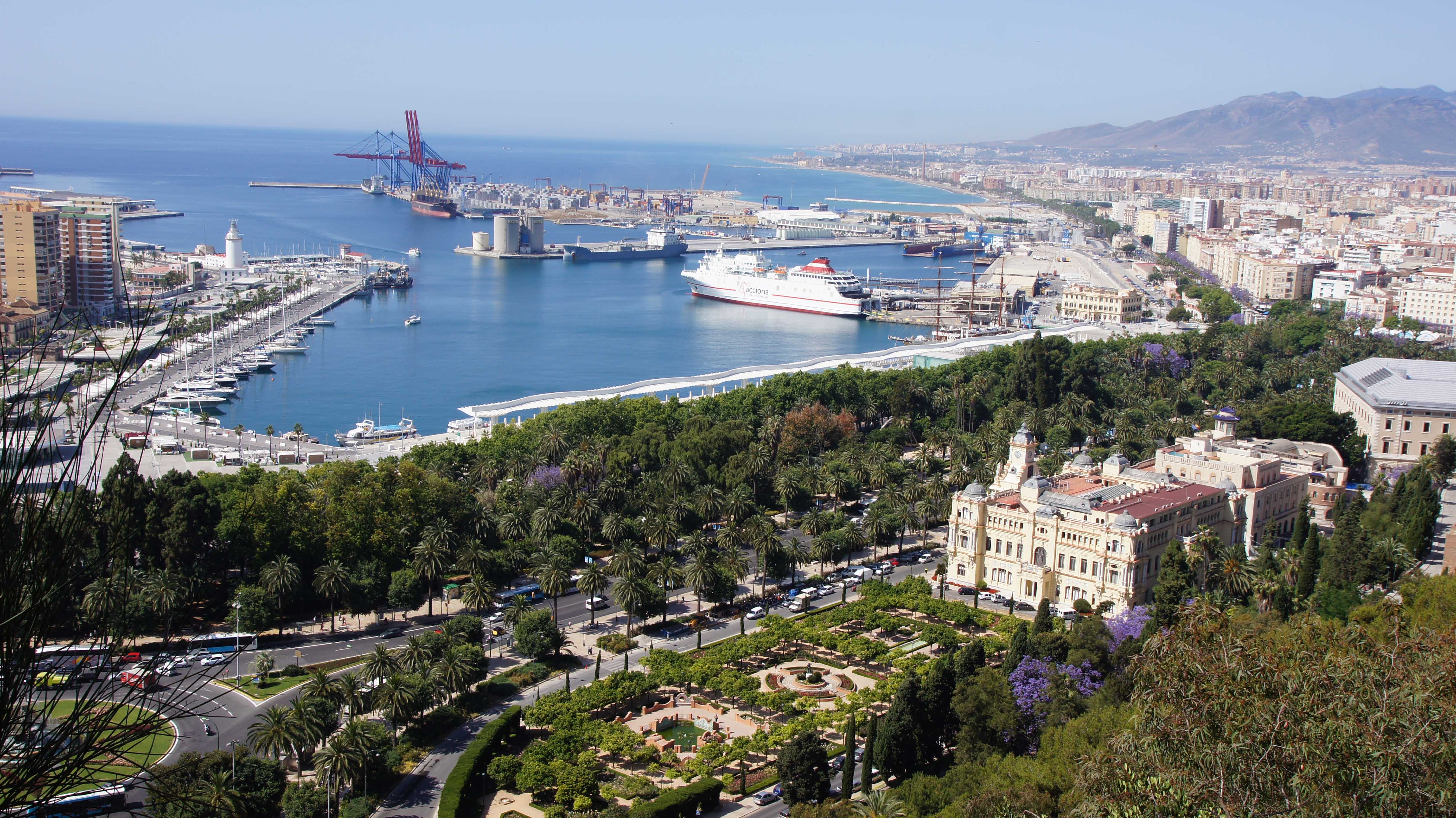 Fondo de pantalla de Málaga 4912x2760