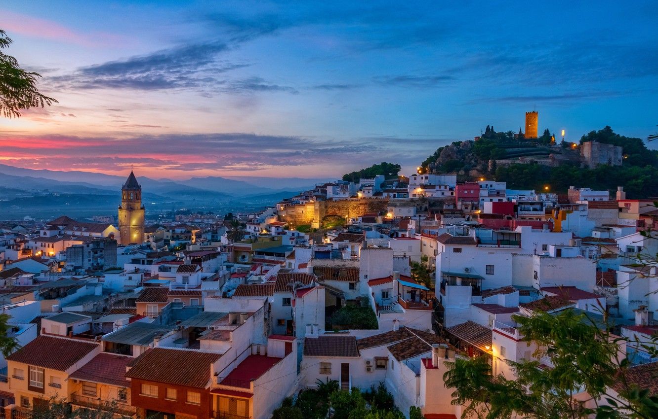Fondo de pantalla de Málaga 1332x850