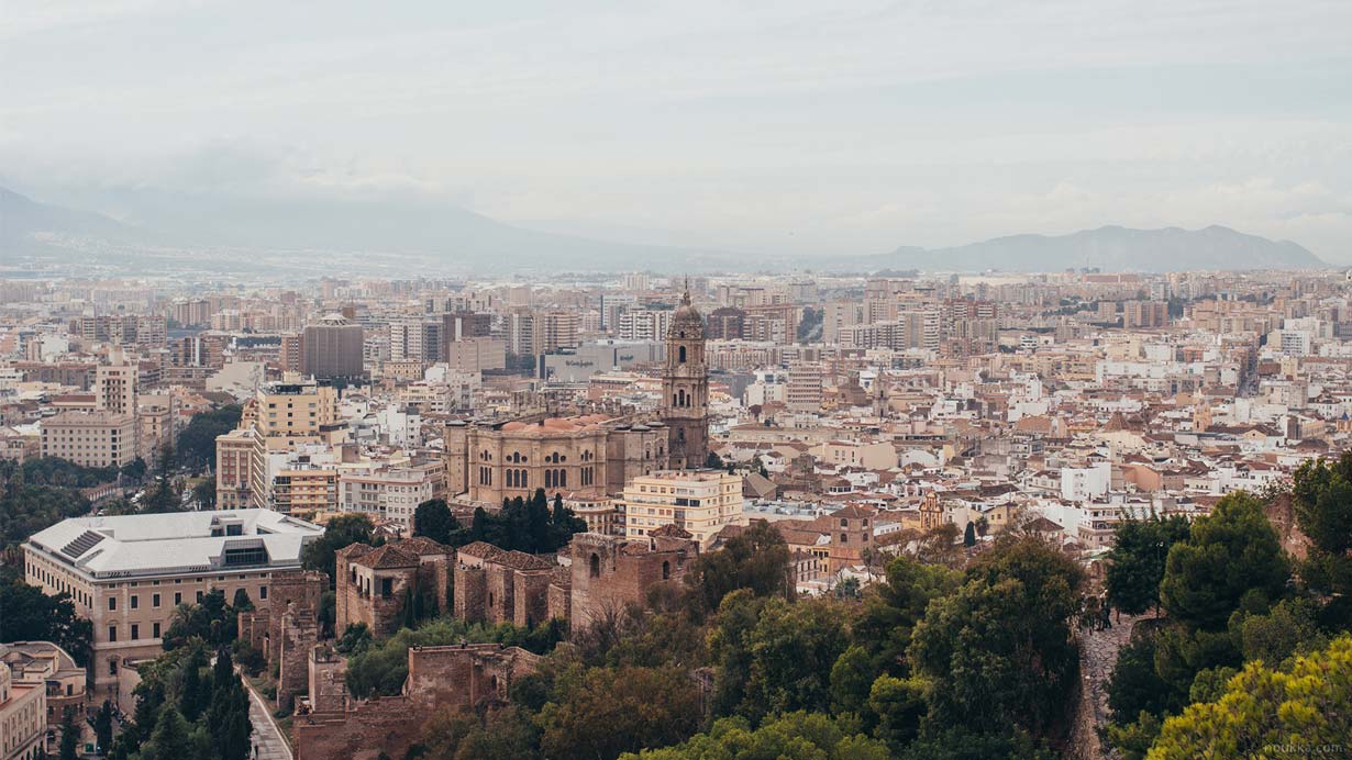 Fondo de pantalla de Málaga 1230x692