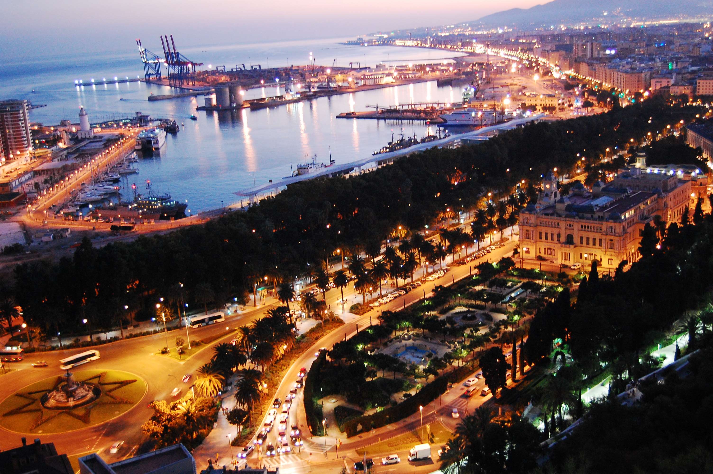 Fondo de pantalla de Málaga 3008x2000