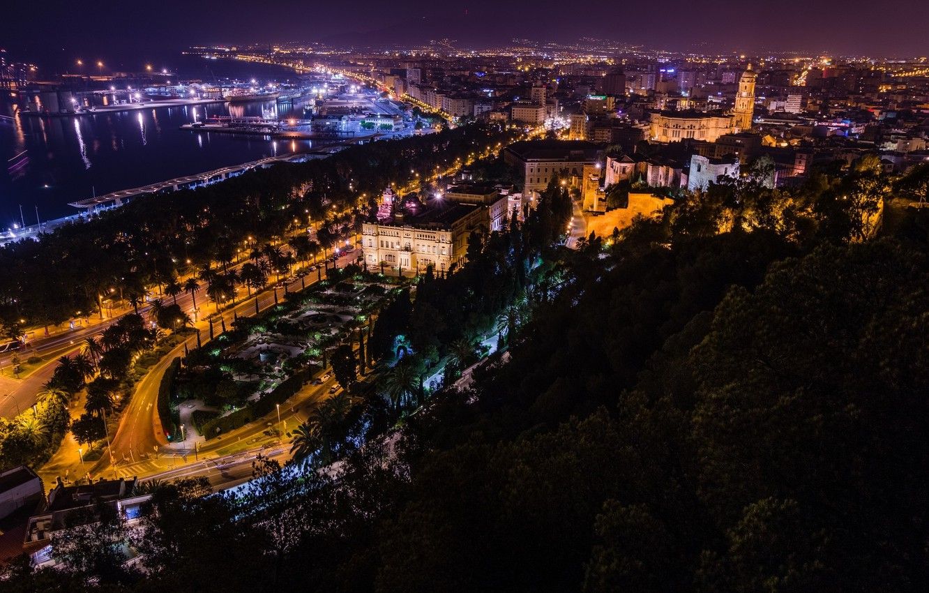 Fondo de pantalla de Málaga 1332x850
