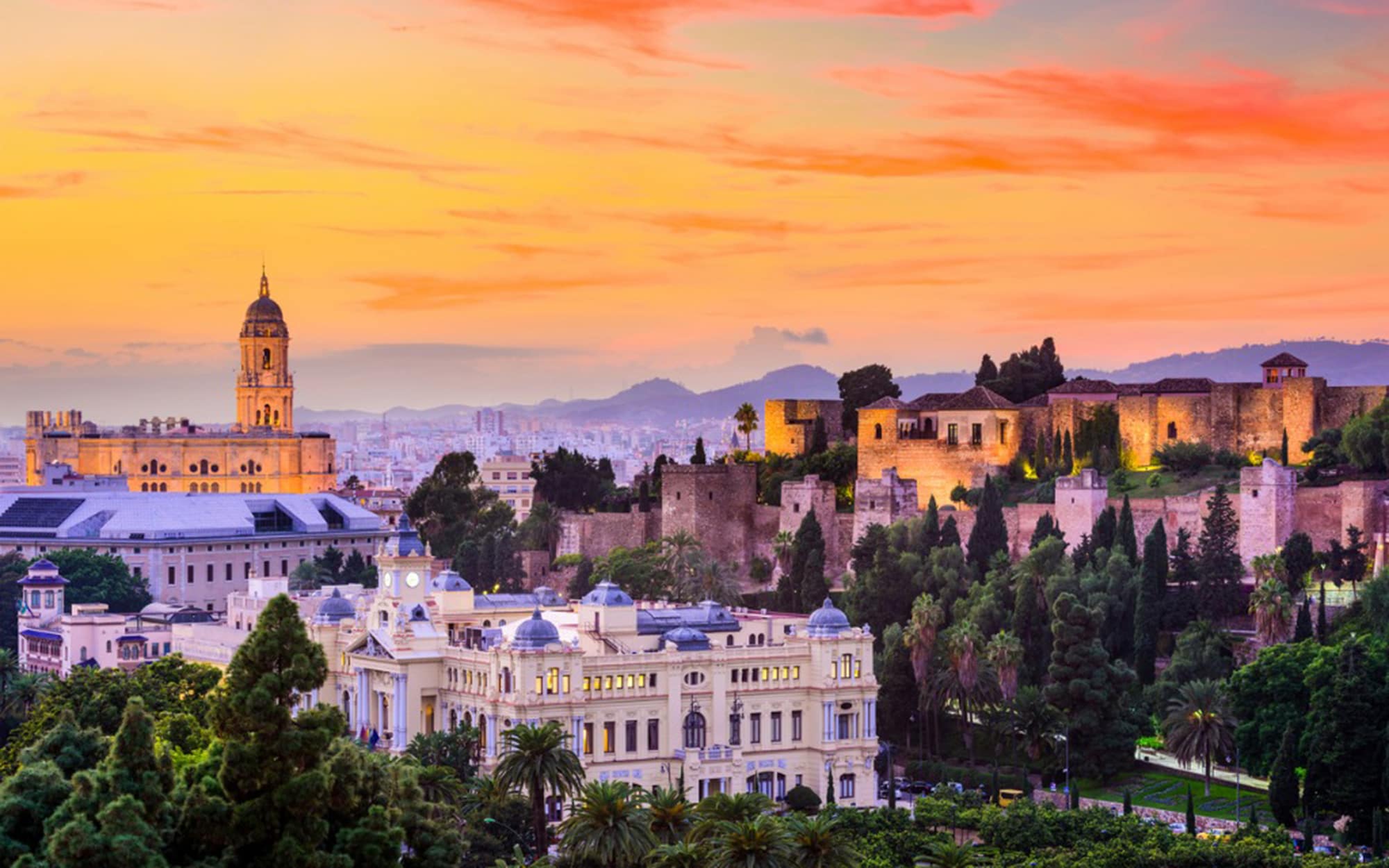 Fondo de pantalla de Málaga 2000x1250