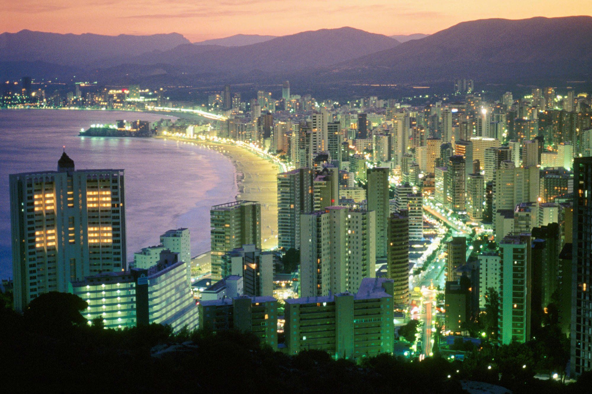 Fondo de pantalla de Alicante 2000x1333