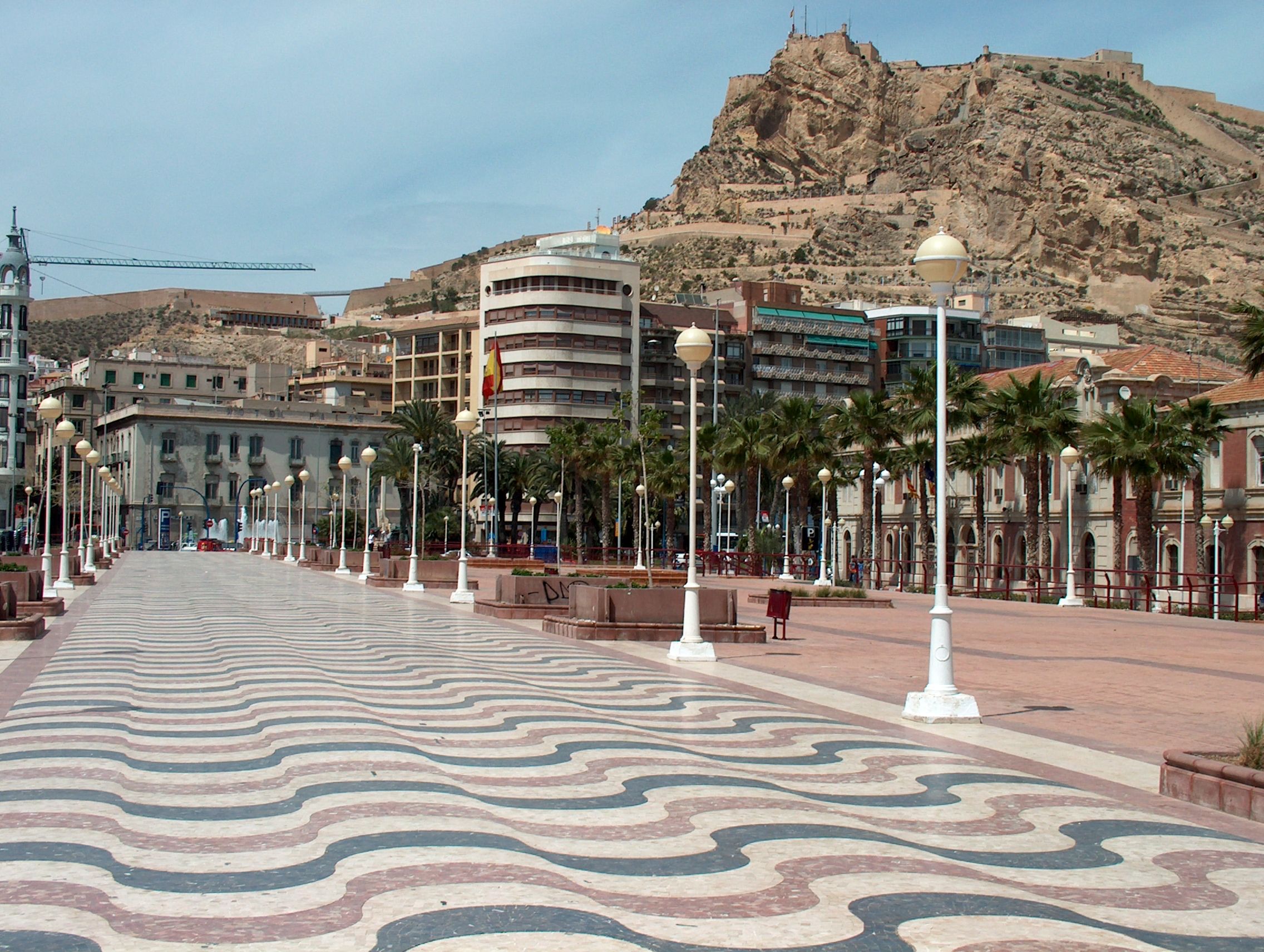 Fondo de pantalla de Alicante 2272x1712