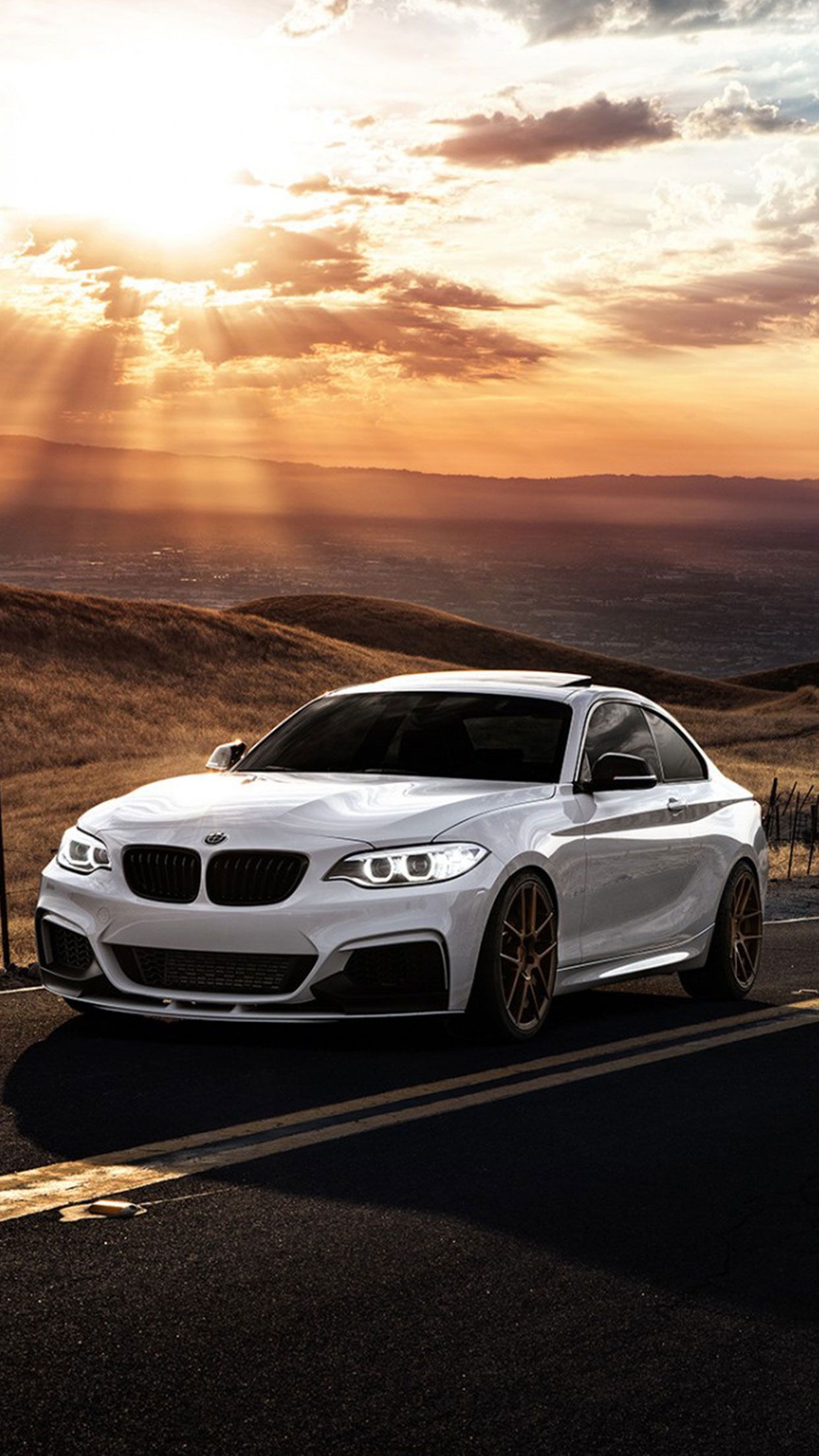 55+ BMW iPhone Fondos de pantalla - Descargar