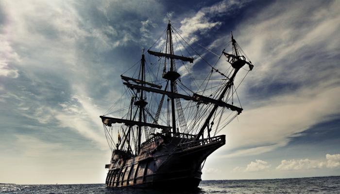 barcos piratas Wallpaper
